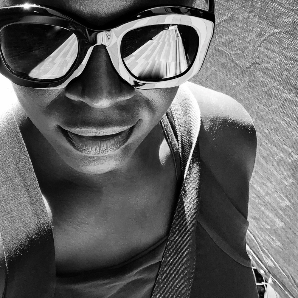 Posh Ambassador, Lea